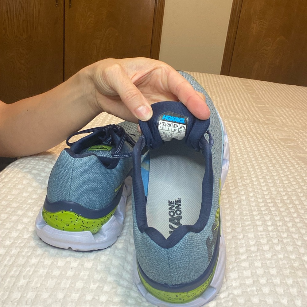Hoka sneakers - Picture 5 of 5